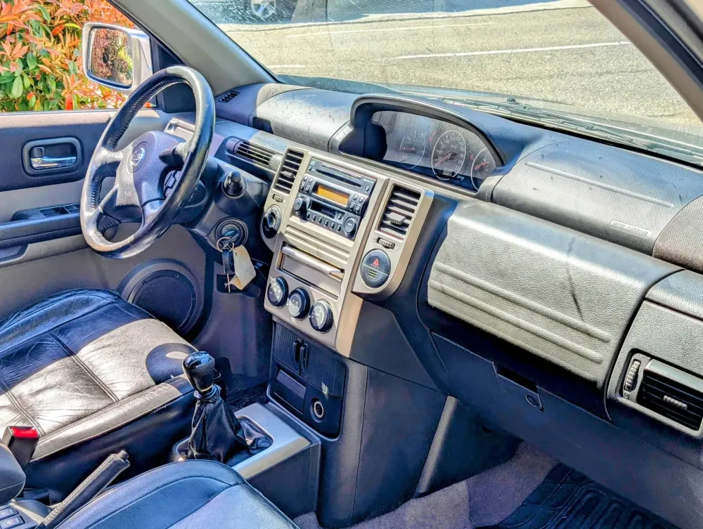Nissan X trail (1)