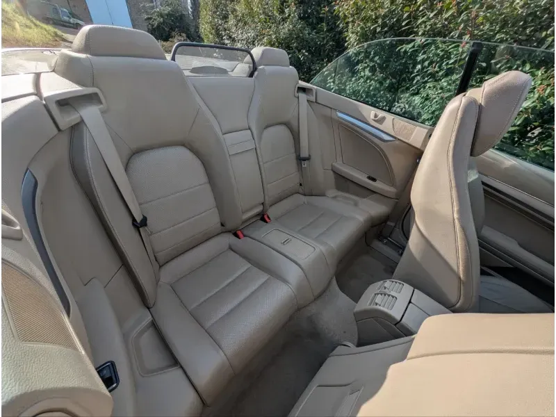 Mercedes Benz (1)